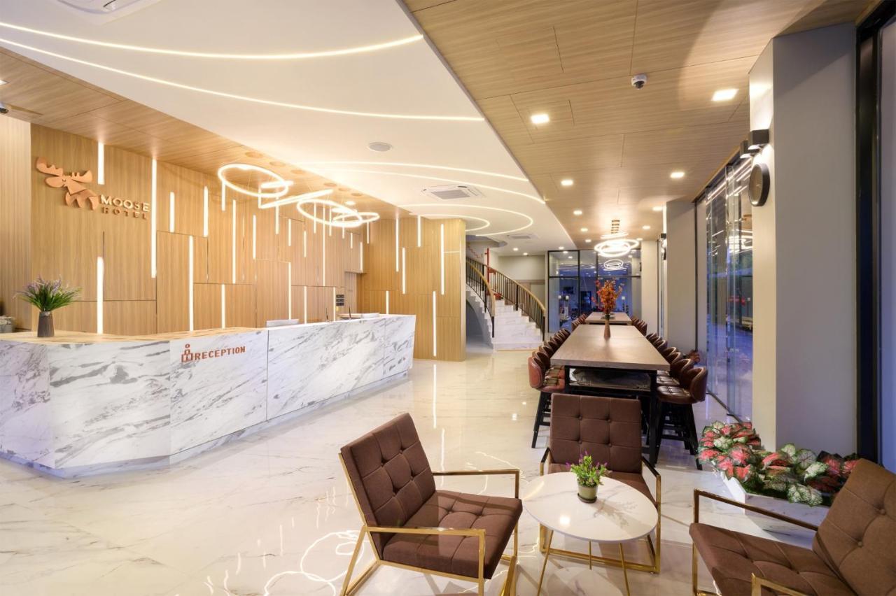Moose Hotel Chiangmai Чиангмай Екстериор снимка