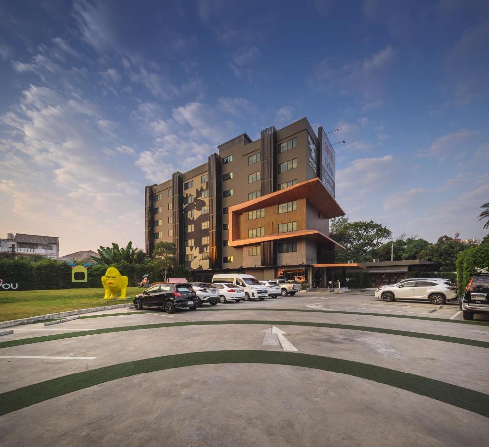 Moose Hotel Chiangmai Чиангмай Екстериор снимка