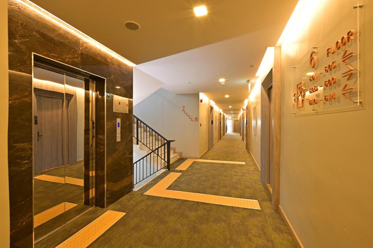 Moose Hotel Chiangmai Чиангмай Екстериор снимка