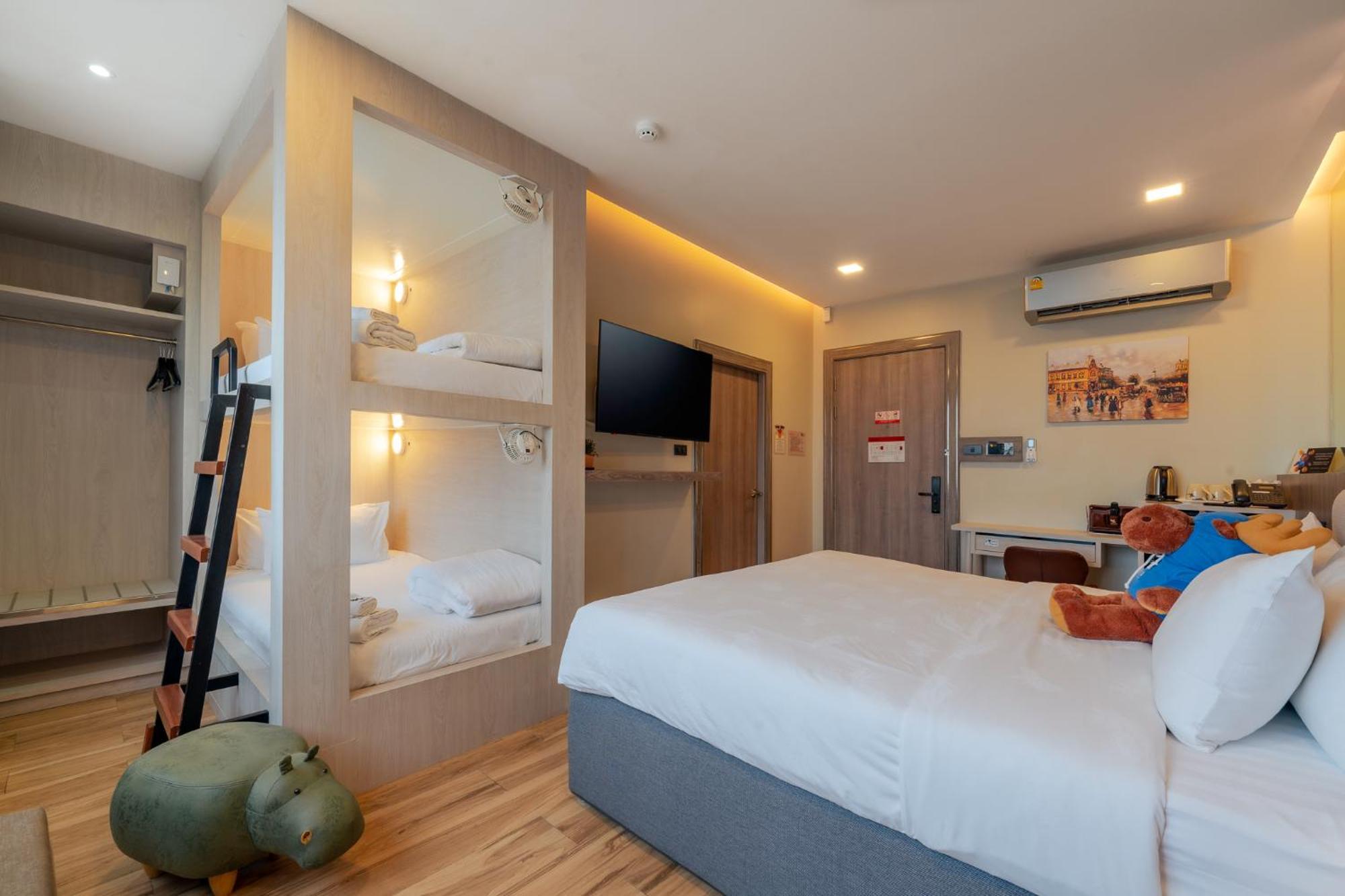 Moose Hotel Chiangmai Чиангмай Екстериор снимка