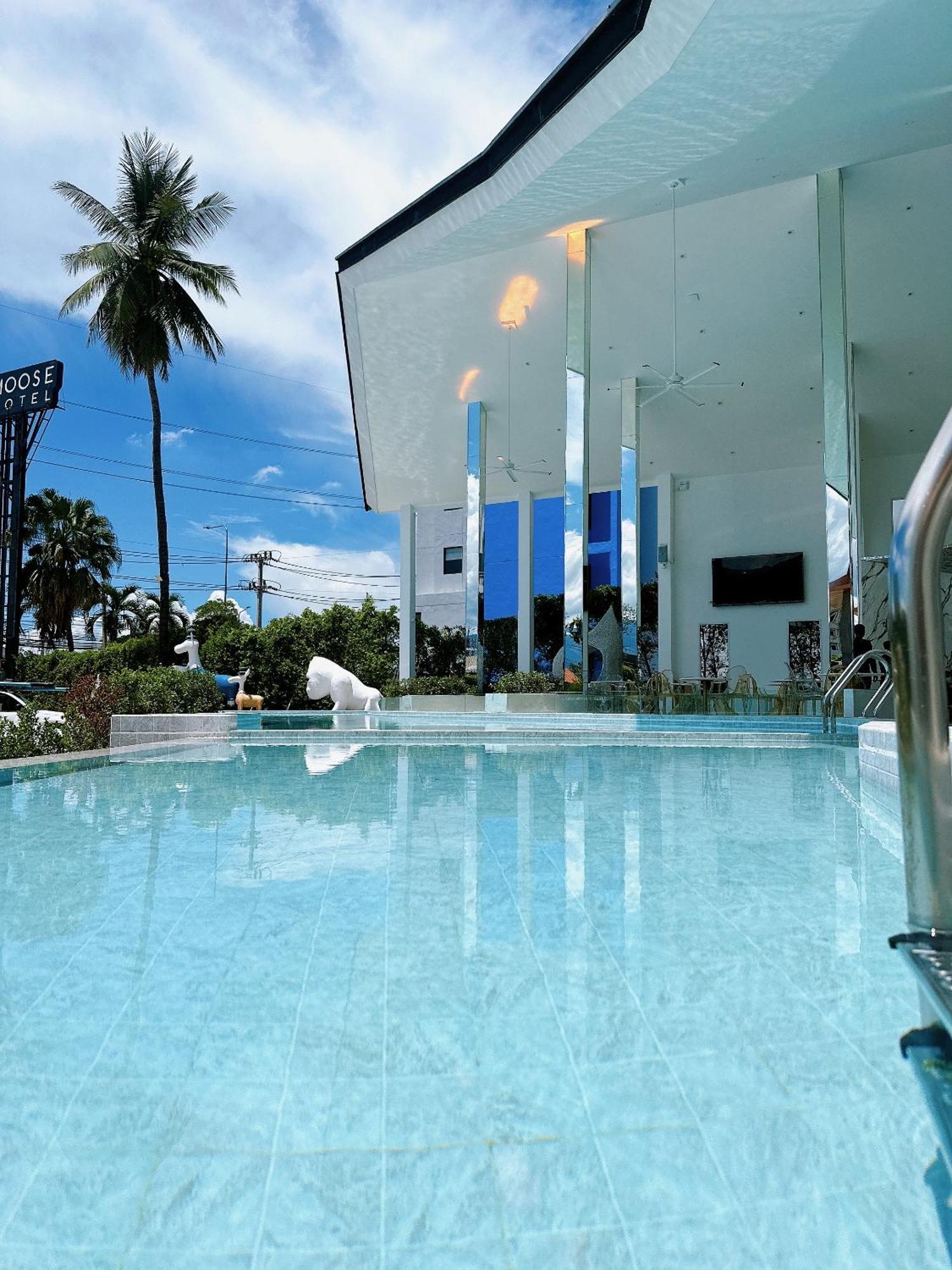 Moose Hotel Chiangmai Чиангмай Екстериор снимка
