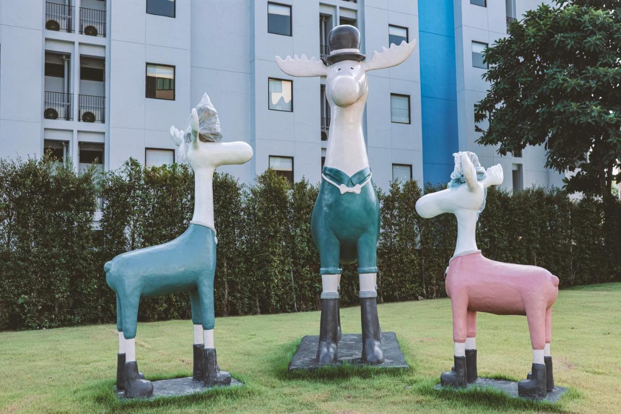 Moose Hotel Chiangmai Чиангмай Екстериор снимка